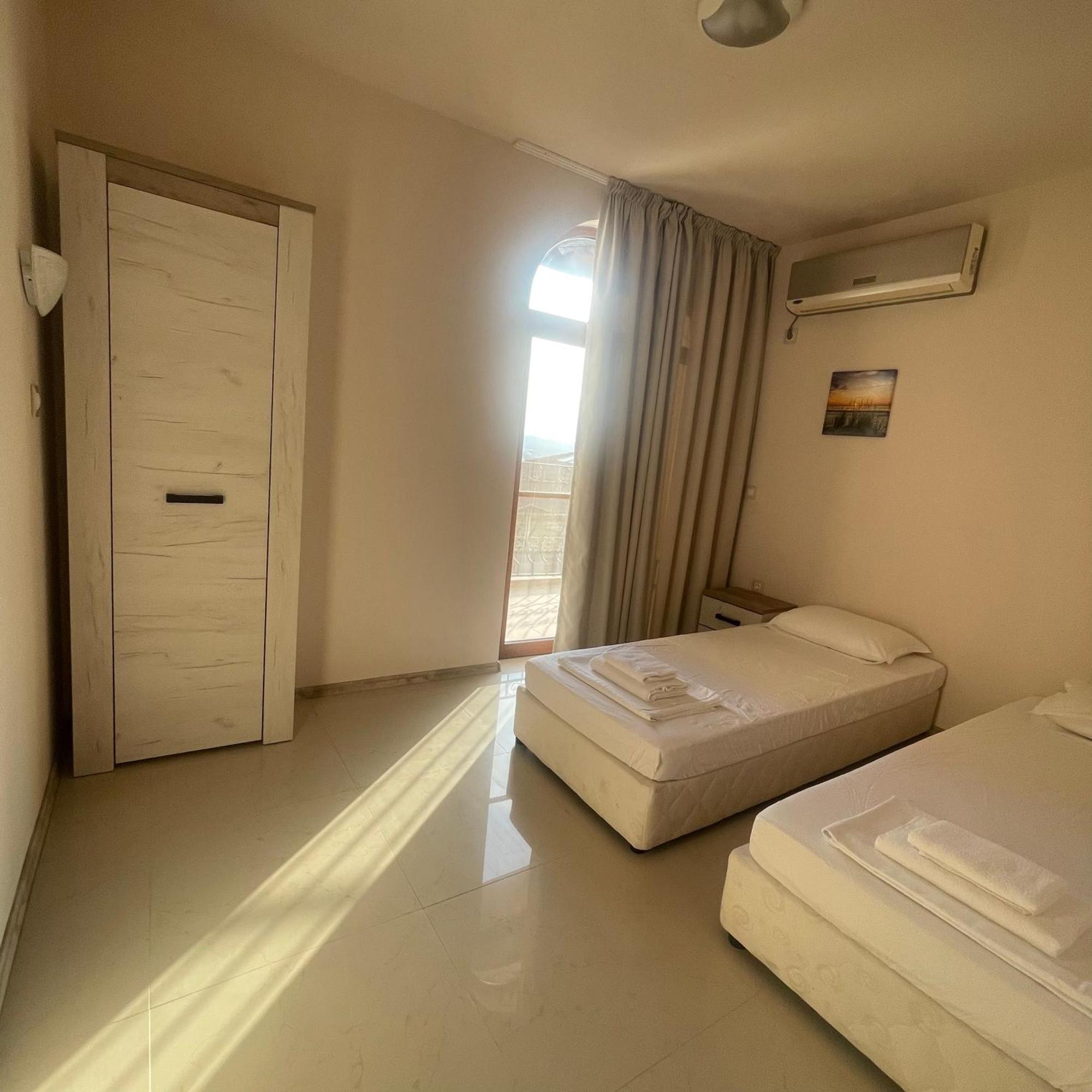 Private Apartment With Sea View Sosopol Exterior foto
